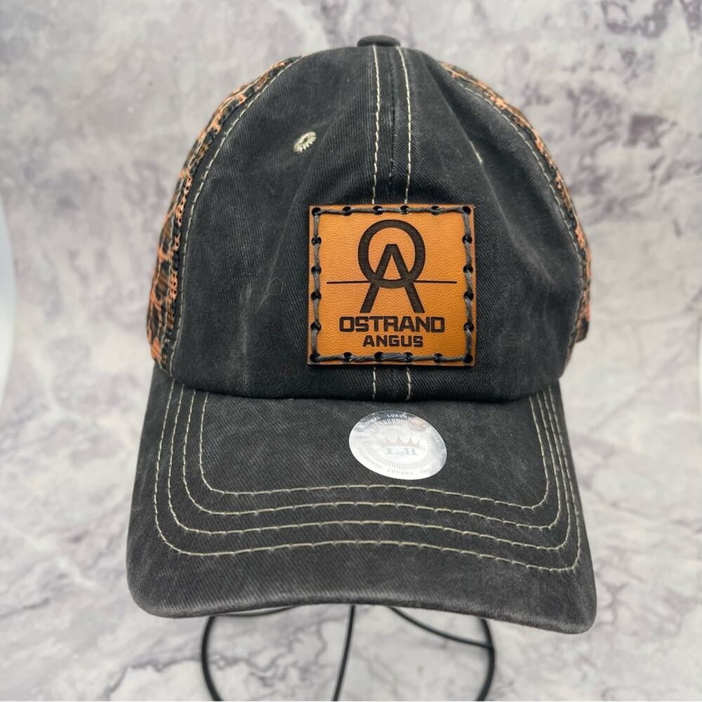 Ostrand Angus Black Cap, Leopard Mesh. Excellent condition!